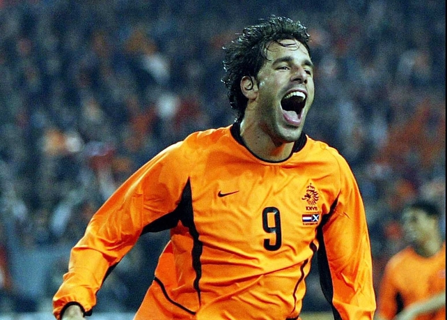 Ruud van Nistelrooy has been omitted from the Netherlands squad to face ireland next week