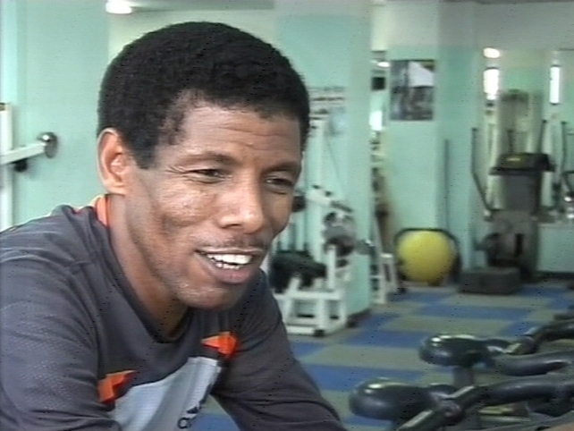Haile Gebrselassie ran the Dubai marathon in 2hrs 5mins 29secs