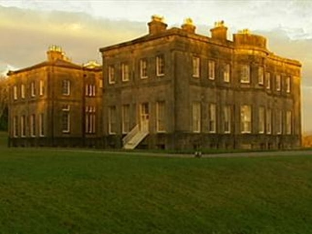 Lissadell House - Issuee over right of way Lissadell House - Issuee over right of way