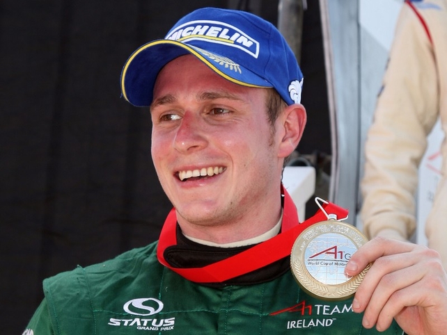 Adam Carroll will drive IndyCar in 2010