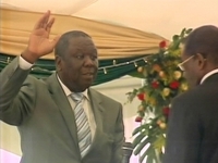 Zimbabwe leaders in crunch talks Zimbabwe leaders in crunch talks