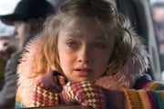 Screen Two: War of the Worlds (Dakota Fanning)