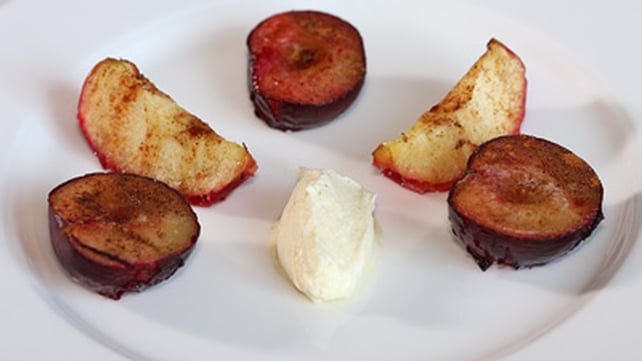 Roast Autumn Fruit with Vanilla Mascarpone Cream Roast Autumn Fruit with Vanilla Mascarpone Cream