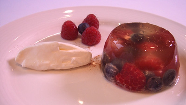 Prosecco and Berry Fruit Jelly served with Cinnamon Cream Prosecco and Berry Fruit Jelly served with Cinnamon Cream