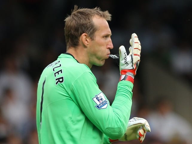 Mark Schwarzer had a busy night in the Fulham goal