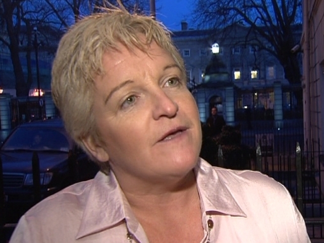 Finola Cassidy - Seeking apology Finola Cassidy - Seeking apology
