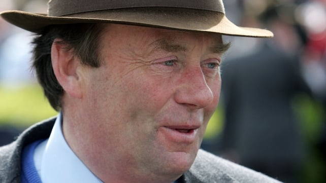 Patrician rider Sam Waley-Cohen will partner the Nicky Henderson-trained Long Run in the Paddy Power Gold Cup