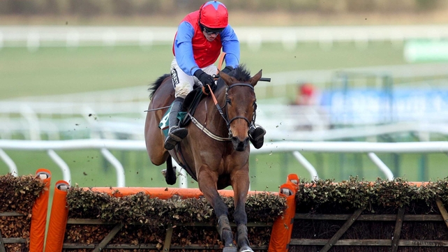 Ruby Walsh and Quevega gave Ireland their third victory on the opening day.