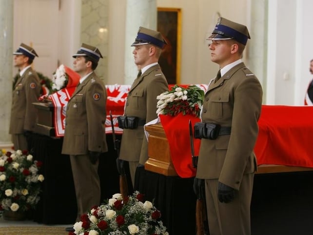 Coffins - Kaczynski family wants Sunday's funeral to go ahead Coffins - Kaczynski family wants Sunday's funeral to go ahead