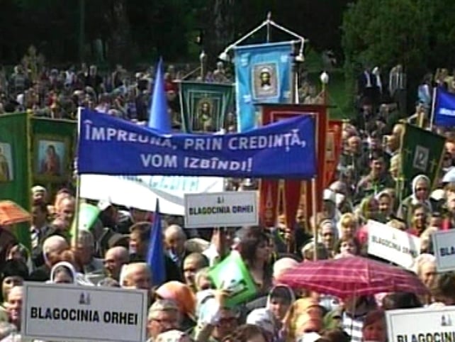 Moldova's population - 95% Eastern Orthodox Moldova's population - 95% Eastern Orthodox