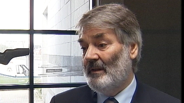 Proinsias De Rossa was elected to the European parliament in 1999 Proinsias De Rossa was elected to the European parliament in 1999