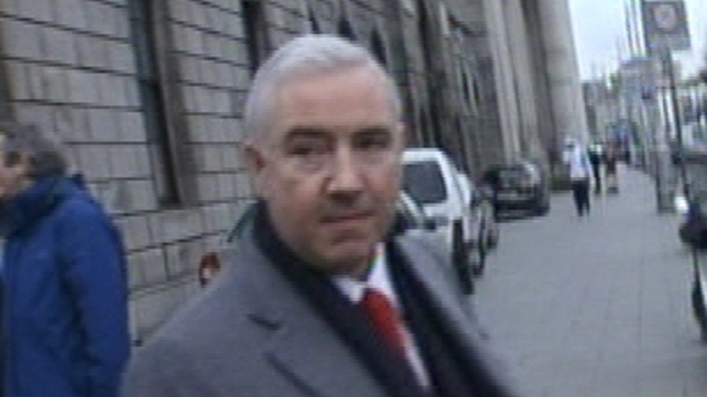 Counsel for Ulster Bank said Sean Dunne is in the US on a temporary business visa Counsel for Ulster Bank said Sean Dunne is in the US on a temporary business visa