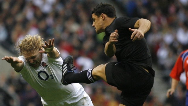 Dan Carter kicked 16 points in all