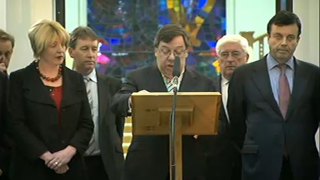 Taoiseach - Surrounded by ministers Taoiseach - Surrounded by ministers