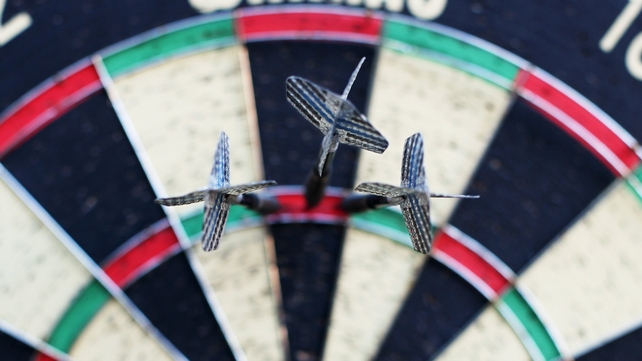 Tony West resorted to borrowing the darts of Tony Martin - husband of women's star Anastasia Dobromyslova - after leaving one of his arrers in the Netherlands