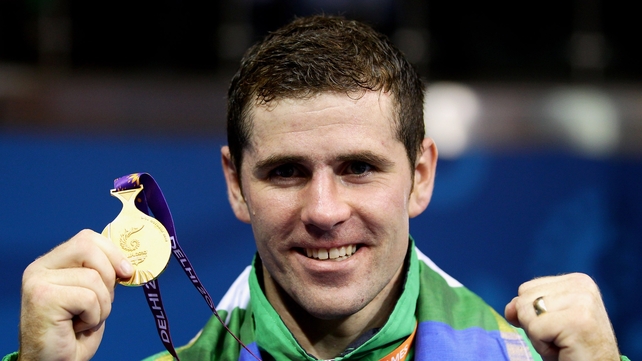 Eamonn O'Kane shows off his Commonwealth gold