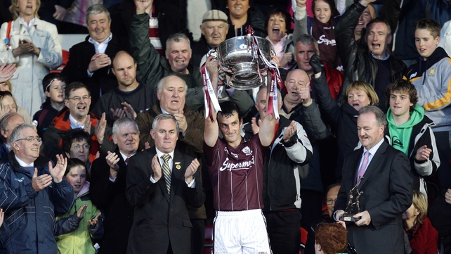 Galway were crowned NHL Division 1 winners in 2010