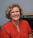 Máirín Ní Ghadhra.