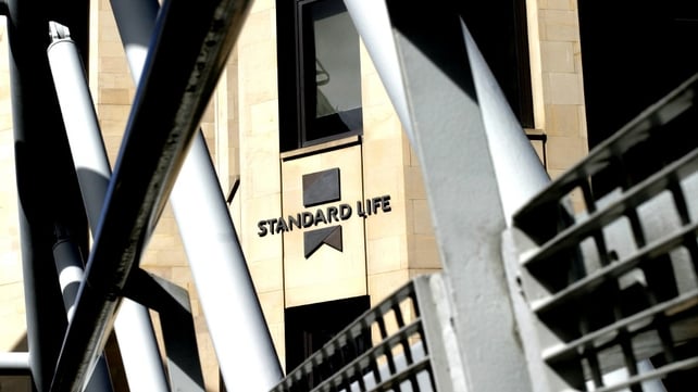 Standard Life sells its Canadian activities to Manulife of Canada for £2.2 billion Standard Life sells its Canadian activities to Manulife of Canada for £2.2 billion