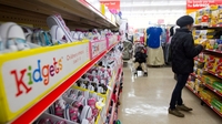 Services slowdown adds to US concerns Services slowdown adds to US concerns
