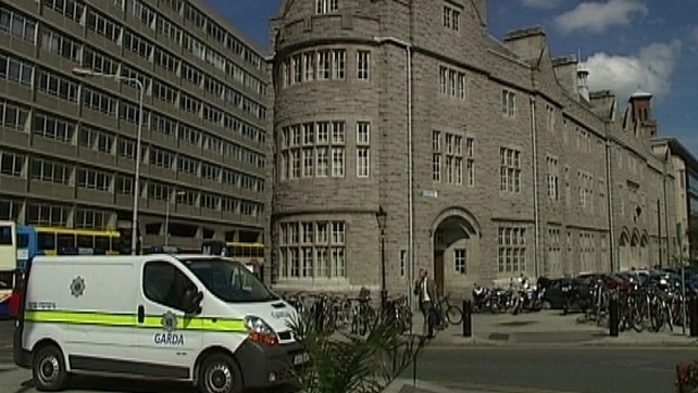 Gardaí at Pearse Street station are appealing for information Gardaí at Pearse Street station are appealing for information