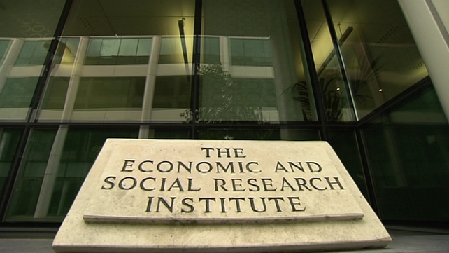 ESRI research challenges figures by the OECD on social welfare ESRI research challenges figures by the OECD on social welfare