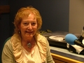 Máirín Ní Nualláin, Síceolaí & Holly, Bean atá ag feastal ar an AA, a bhíodh ag ól agus atá éirithe as anois.