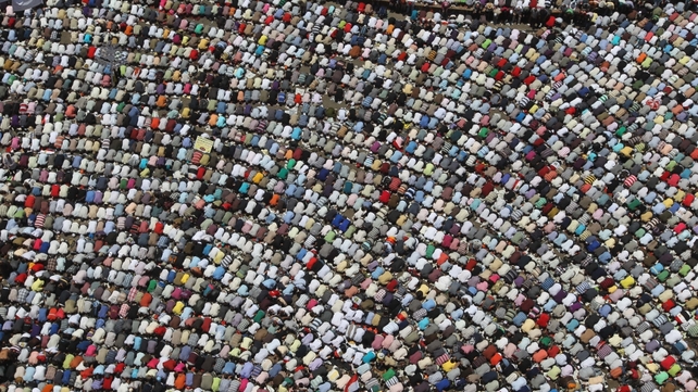 Egyptians - People attend prayers ahead of protests Egyptians - People attend prayers ahead of protests