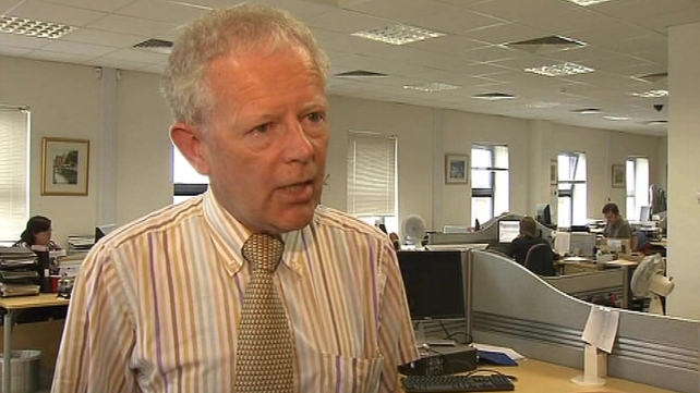 Billy Hawkes said his office will soon begin an audit of Apple Billy Hawkes said his office will soon begin an audit of Apple