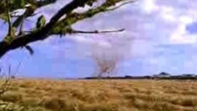 Mobile phone footage of dust devils (minor tornadoes) Mobile phone footage of dust devils (minor tornadoes)