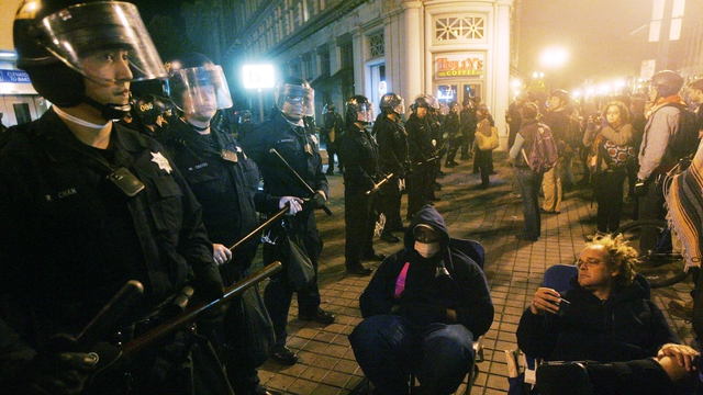 Occupy Oakland camp dismantled by police - RTÉ News