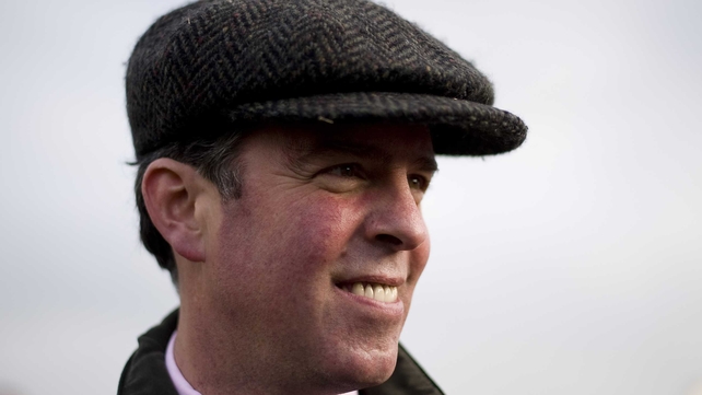 Tom George's Mail De Bievre didn't seem to get home over three miles in the Denman Chase