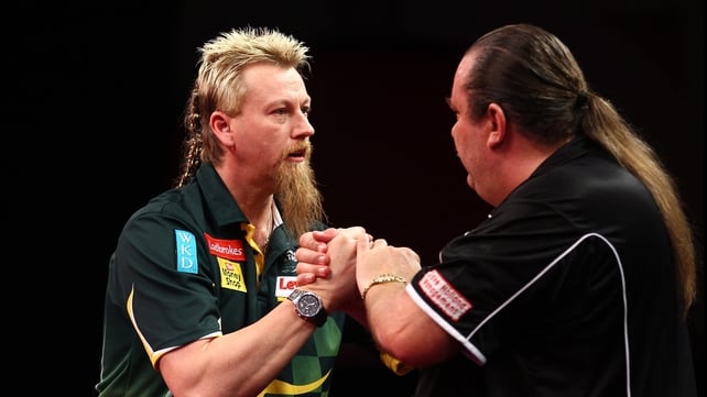 Simon Whitlock and Dennis Smith - Whitlock won his match