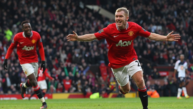 Scholes celebrates scoring the opener for United