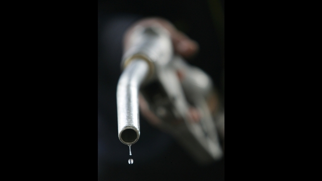 Iran to debate cutting oil supplies to European Union Iran to debate cutting oil supplies to European Union