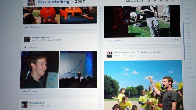 Facebook CEO Mark Zuckerberg shows off the new Timeline Facebook CEO Mark Zuckerberg shows off the new Timeline