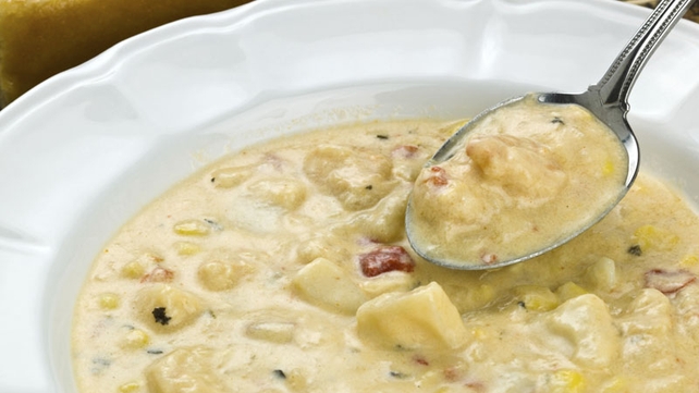 Chicken stew, dried fruits, pine nuts Chicken stew, dried fruits, pine nuts
