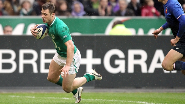 Tommy Bowe scored two tries againt France, but Ireland could only draw
