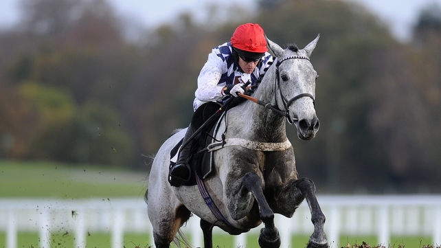 Simonsig is a best-price 5-6 favourite for the Arkle Trophy at Cheltenham