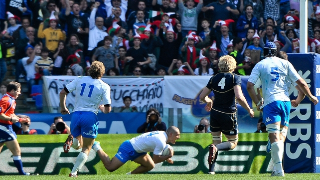 Italy winger Giovanbattista Venditti touches down in Rome
