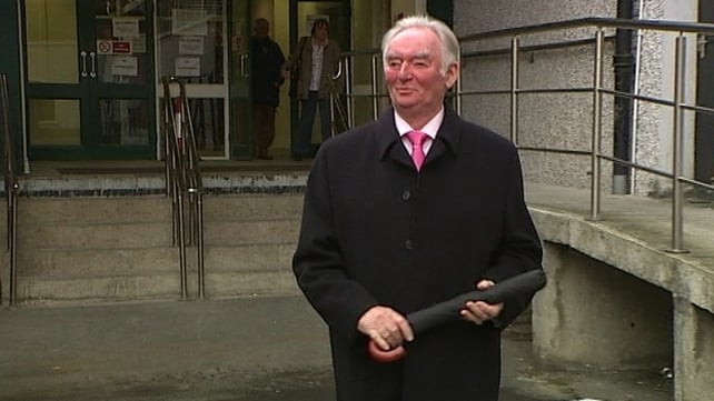 A motion to expel Pádraig Flynn from Fianna Fáil was to be discussed on Friday A motion to expel Pádraig Flynn from Fianna Fáil was to be discussed on Friday