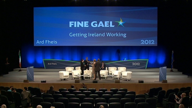 Fine Gael gains two points to 34% in the latest poll Fine Gael gains two points to 34% in the latest poll