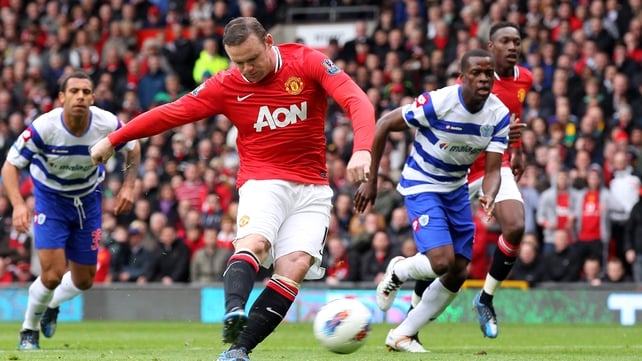 Wayne Rooney slotted home the contentious penalty for the Old Trafford side