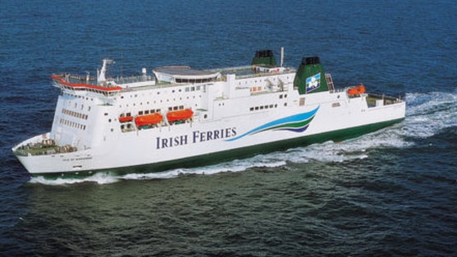 A Stena Europe ferry collided with Irish Ferries' Oscar Wilde, which was berthed at the time A Stena Europe ferry collided with Irish Ferries' Oscar Wilde, which was berthed at the time