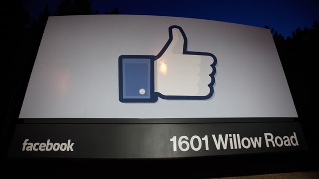 Facebook facing identity crisis? Facebook facing identity crisis?