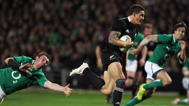 Sonny Bill Williams doing what he does