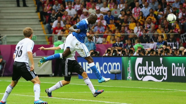 Balotelli powers home Italy's opener