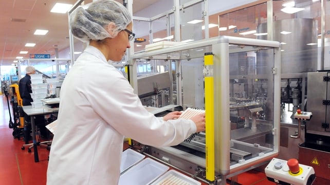 GlaxoSmithKline's fourth quarter profits down almost 35% GlaxoSmithKline's fourth quarter profits down almost 35%
