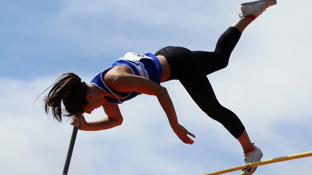 Irish record holder Tori Pena secured a national title, jumping 4.35m in the pole vault