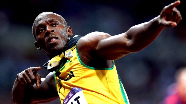 Usain Bolt cruised into the 200m final